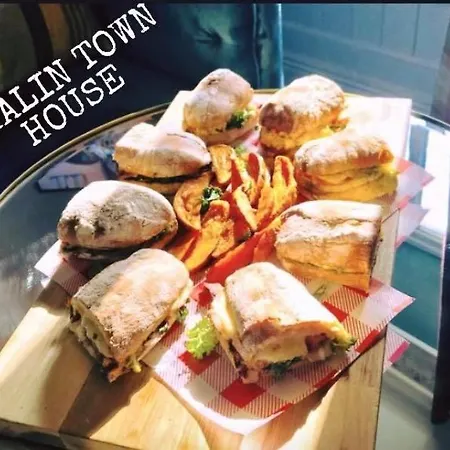 컨트리하우스 Townhouse